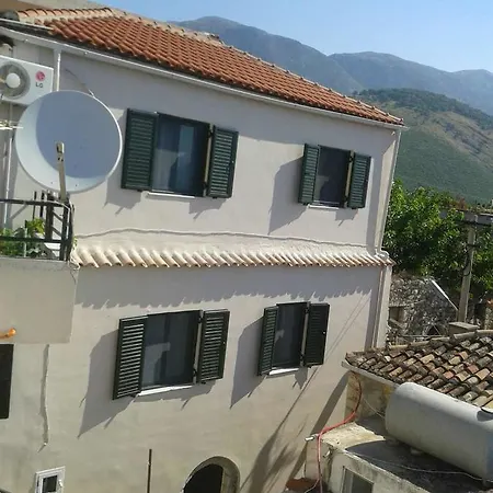 بيت ضيافة Jannis Castle