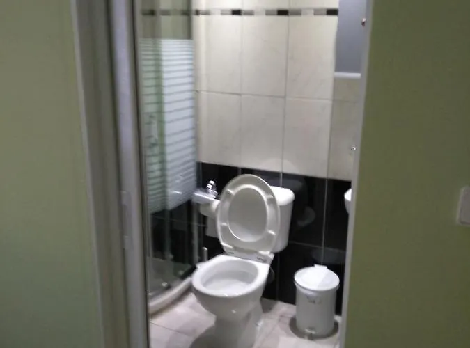 Konukevi Jannis Castle Himarë