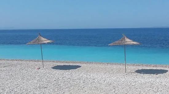 Konukevi Jannis Castle 4*